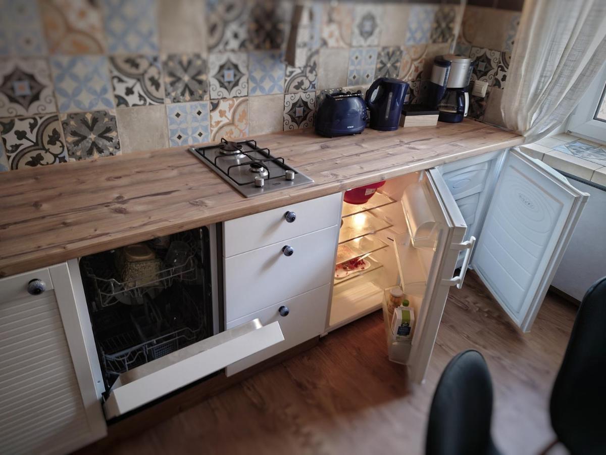 Flat In Neo Country Style Aus Gruenderzeit Bis 6 Person Lägenhet Leipzig Exteriör bild