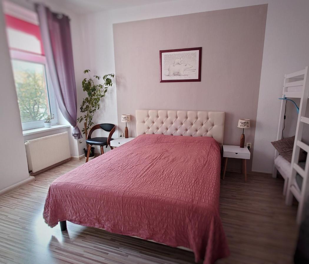 Flat In Neo Country Style Aus Gruenderzeit Bis 6 Person Lägenhet Leipzig Exteriör bild