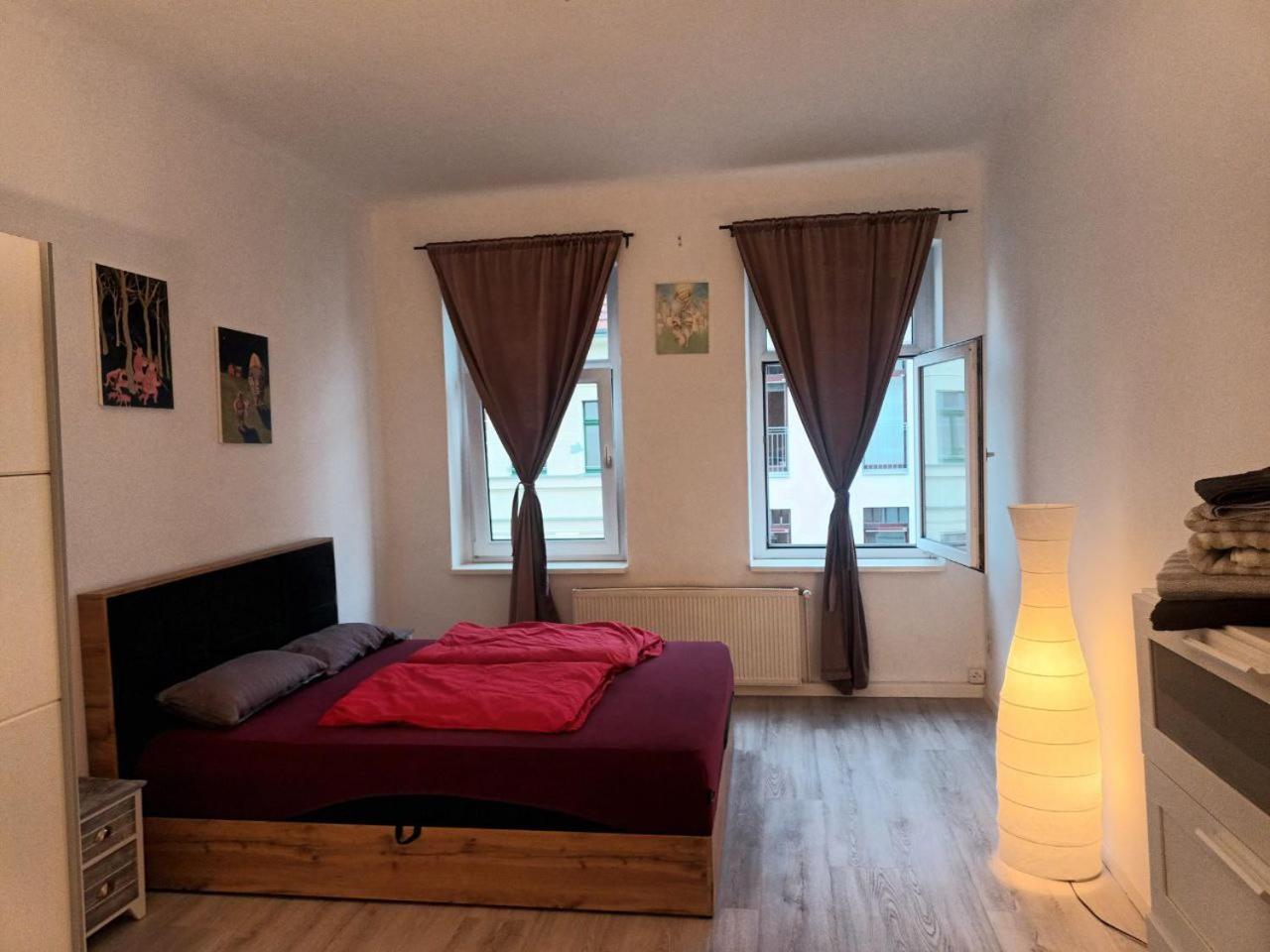 Flat In Neo Country Style Aus Gruenderzeit Bis 6 Person Lägenhet Leipzig Exteriör bild
