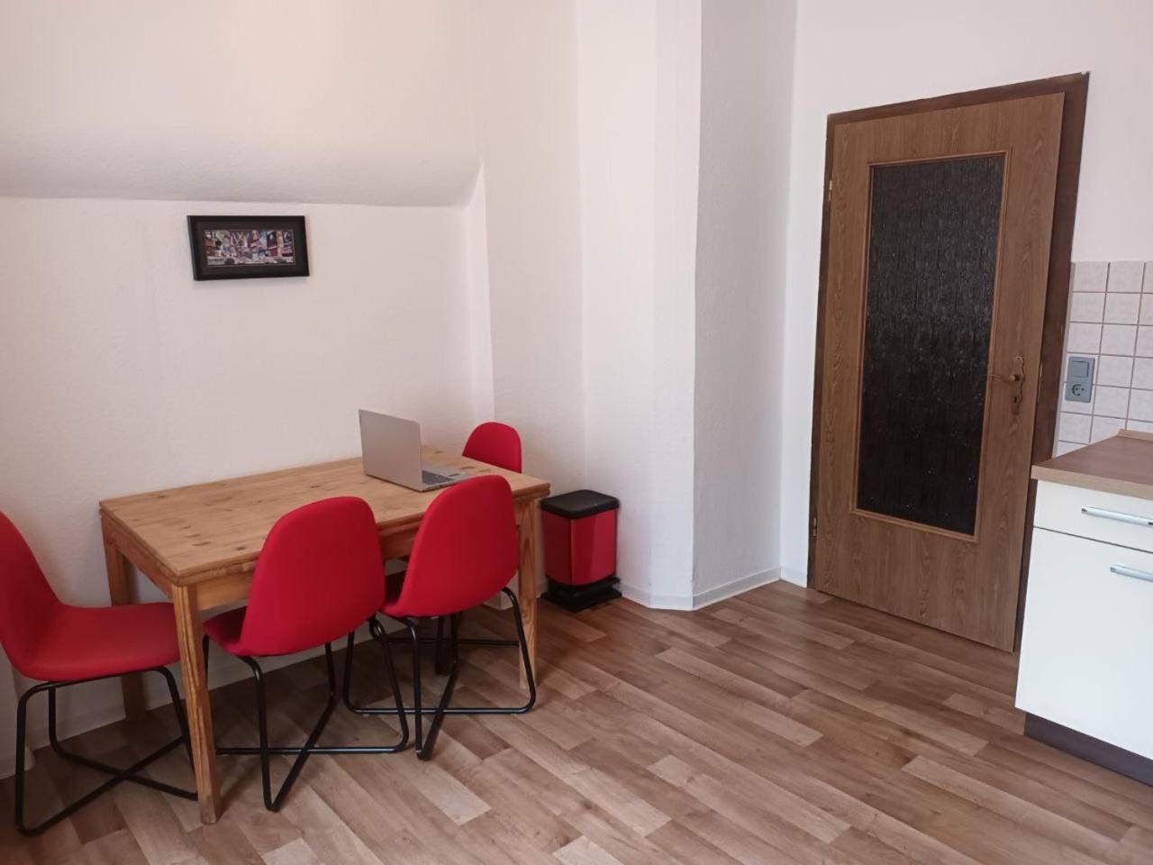 Flat In Neo Country Style Aus Gruenderzeit Bis 6 Person Lägenhet Leipzig Exteriör bild